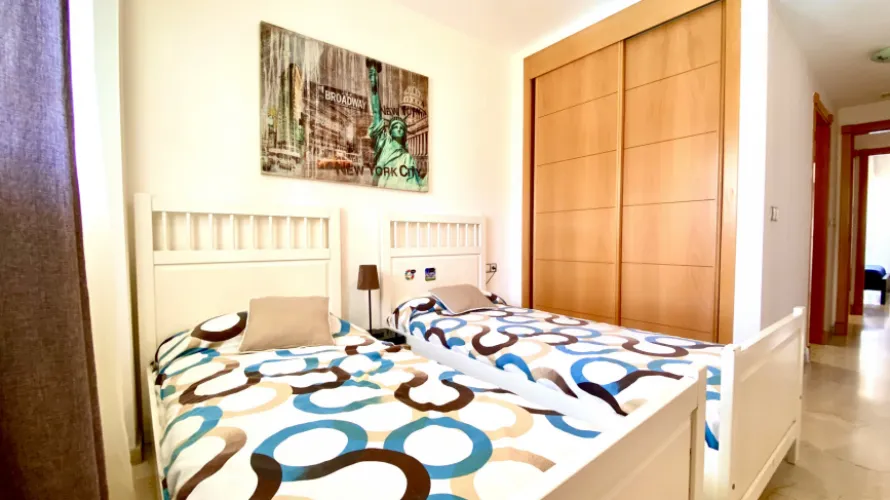 Apartment de 2 chambres à Manilva, Spain No. 702 № 4