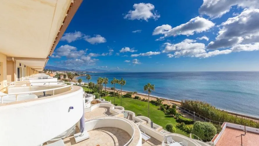 Penthouse de 3 chambres à Estepona, Spain No. 558 № 3