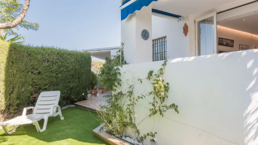 Apartment de 2 chambres à Marbella, Spain No. 617 № 3