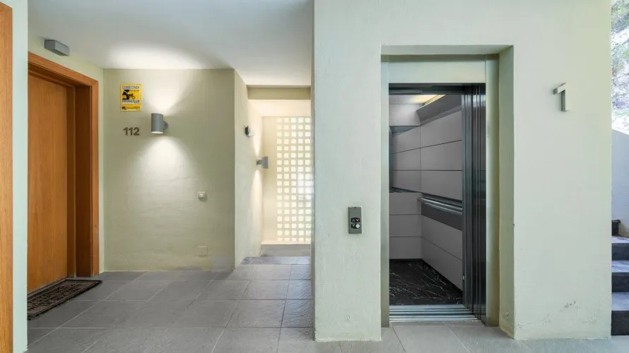 Apartment de 3 chambres à Marbella, Spain No. 345 № 17