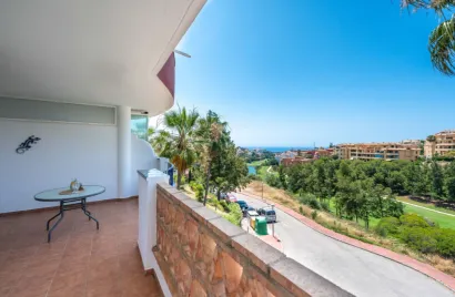 Apartment de 2 chambres à Mijas Costa, Spain No. 737