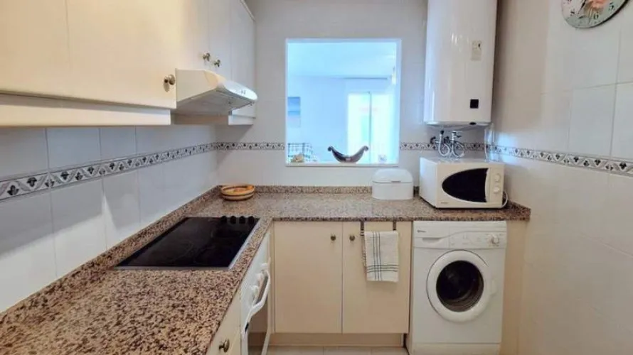 Apartment de 2 chambres à Manilva, Spain No. 502 № 15