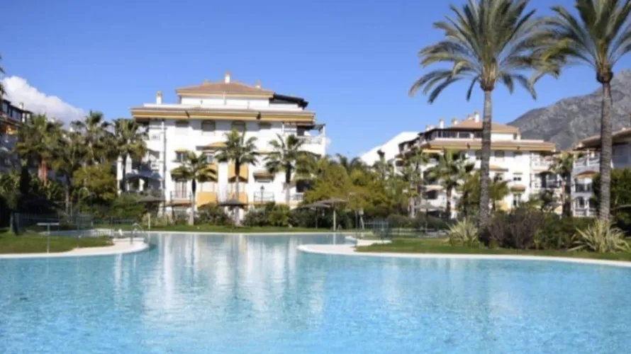 Apartment de 3 chambres à Nueva Andalucia, Spain No. 627