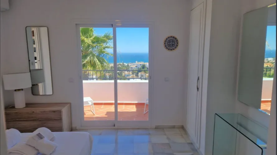 Duplex de 4 chambres à Mijas Costa, Spain No. 740 № 9