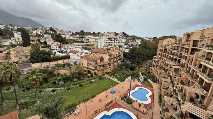 Duplex de 2 chambres à Fuengirola, Spain No. 631 № 2