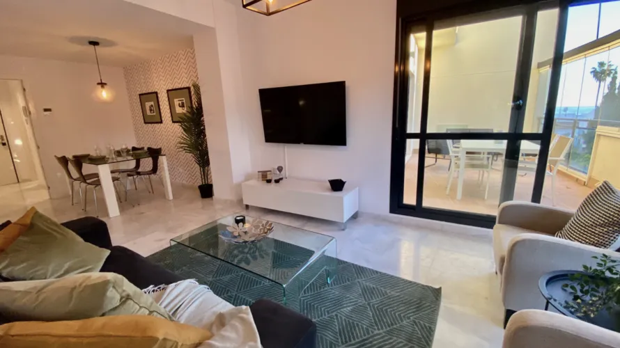 Apartment de 2 chambres à Estepona, Spain No. 657 № 1