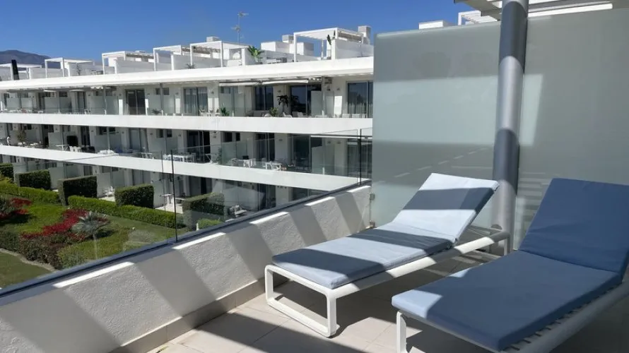 Duplex de 3 chambres à Estepona, Spain No. 669 № 3