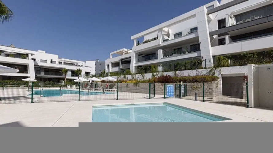 Apartment de 2 chambres à Estepona, Spain No. 647 № 17