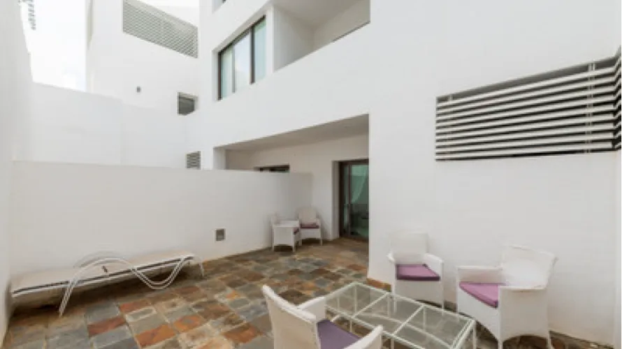 Apartment de 2 chambres à Casares, Spain No. 406 № 8