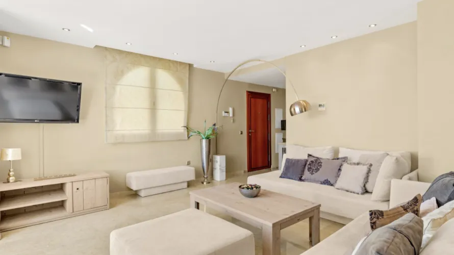 Apartment de 3 chambres à Benahavis, Spain No. 671 № 11