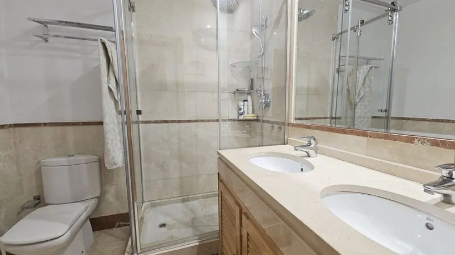 Apartment de 3 chambres à Marbella, Spain No. 798 № 12