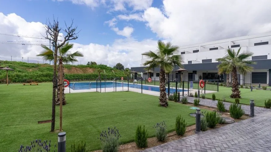 Apartment de 2 chambres à Estepona, Spain No. 637 № 5