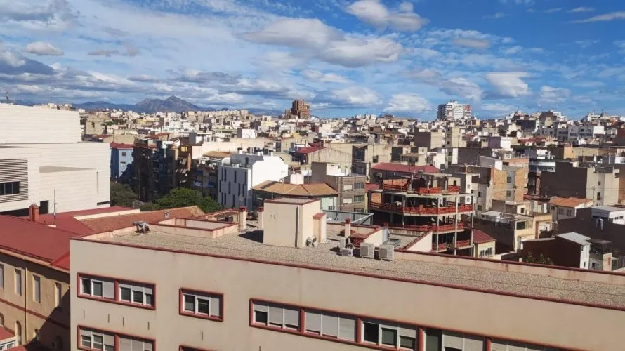 Apartment de 2 chambres à Alicante, Spain No. 1532 № 3