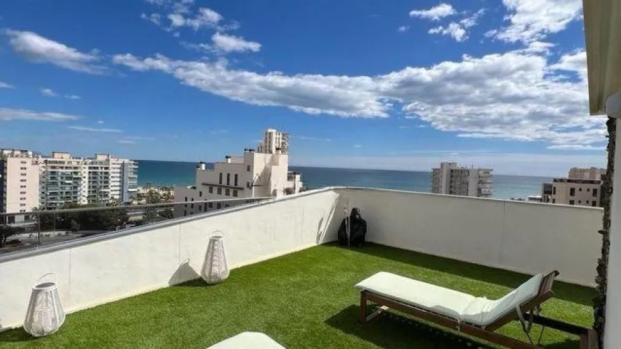 Penthouse de 3 chambres à Alicante, Spain No. 1572