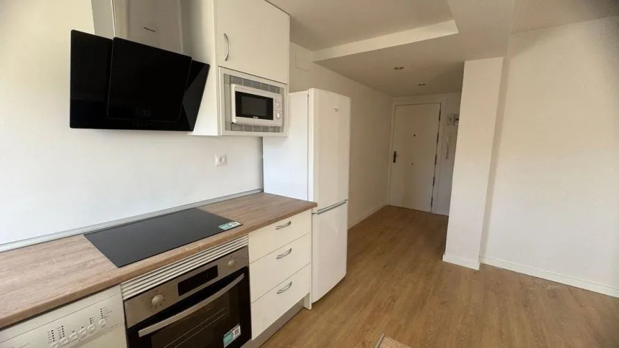 Apartment de 2 chambres à Madrid, Spain No. 1539 № 20