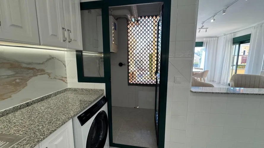 Apartment de 2 chambres à Alicante, Espagne No. 1675 № 12