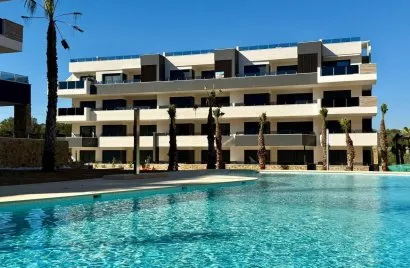 Penthouse de 2 chambres à Torrevieja, Espagne No. 1610