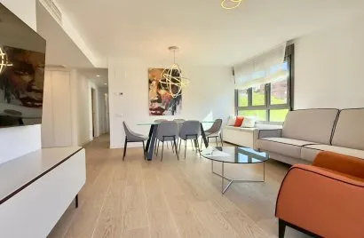 Apartment de 3 chambres à Alicante, Espagne No. 1734
