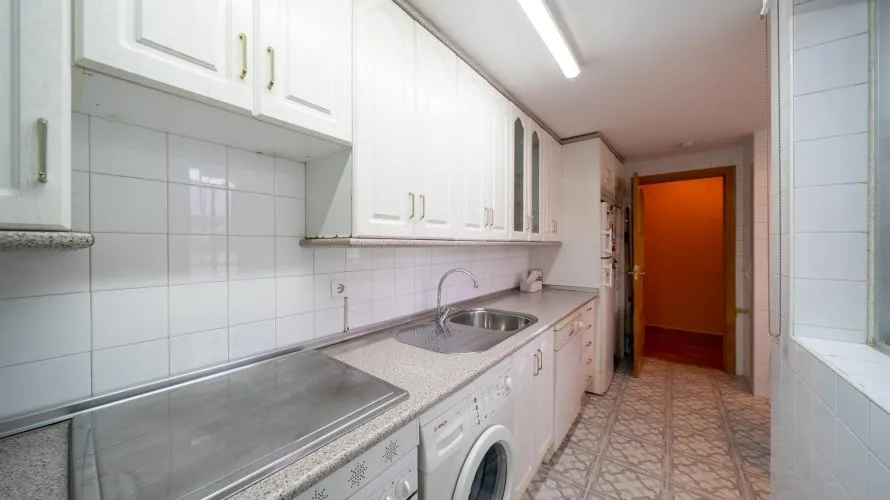 Apartment de 2 chambres à Madrid, Espagne No. 1636 № 10