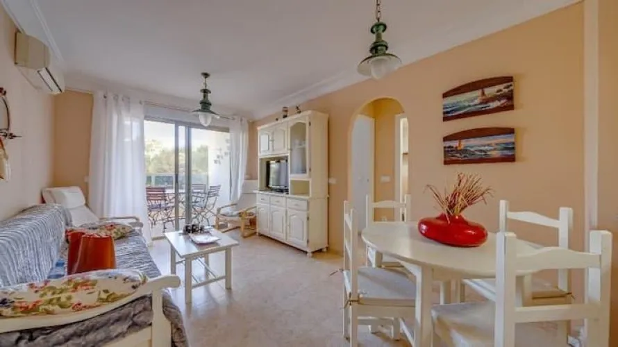 Apartment de 2 chambres à Villajoyosa, Espagne No. 1746