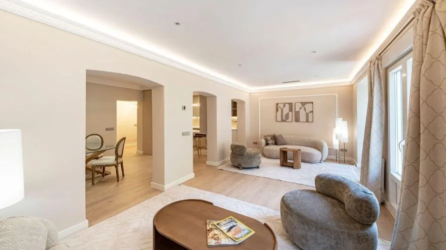 Apartment de 2 chambres à Madrid, Espagne No. 1648 № 2