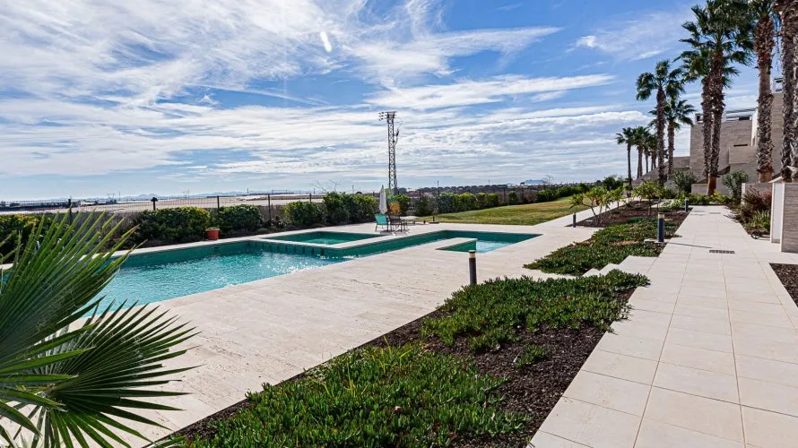 Penthouse de 67m² à Pinar De Campoverde, Espagne No. 1671 № 2