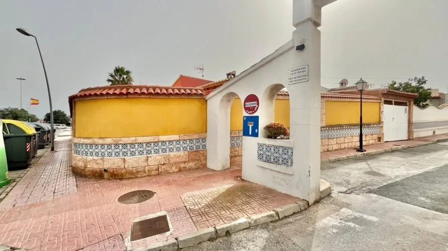 Apartment de 2 chambres à Torrevieja, Espagne No. 1665 № 8