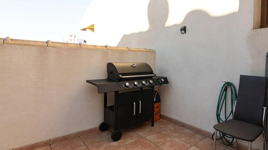Apartment de 2 chambres à Torrevieja, Espagne No. 1315 № 5