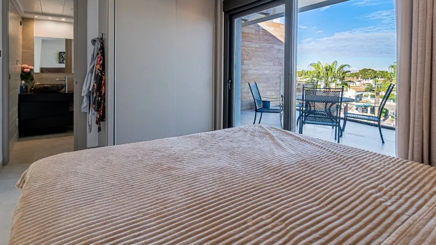 Penthouse de 87m² à Alicante, Espagne No. 1667 № 16