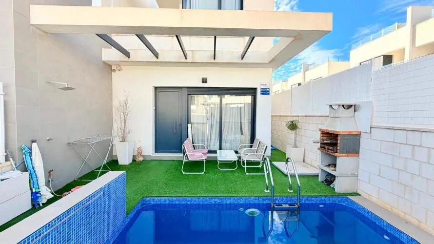 Apartment de 3 chambres à La Florida, Espagne No. 1647 № 1