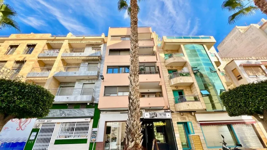 Apartment de 3 chambres à Torrevieja, Espagne No. 1114 № 26