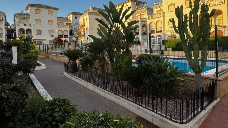 Apartment de 3 chambres à Torrevieja, Espagne No. 1487 № 9