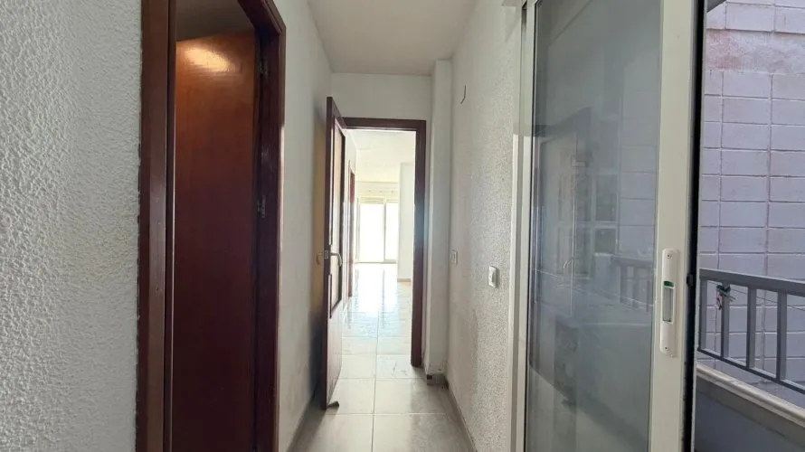 Apartment de 4 chambres à Torrevieja, Espagne No. 1628 № 28