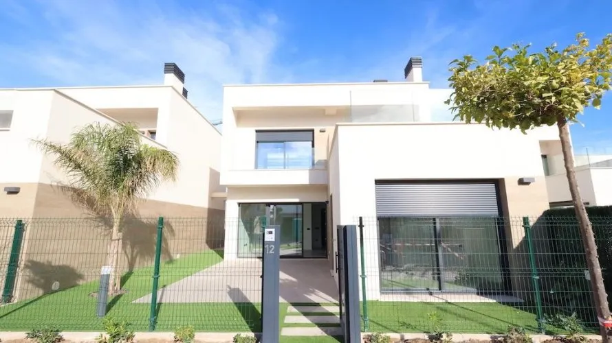 Apartment de 3 chambres à Los Alcazares, Espagne No. 1395