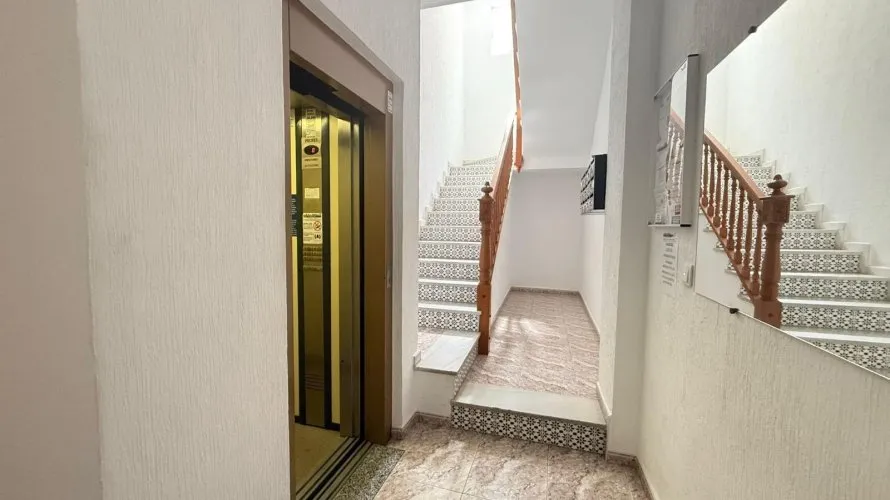 Penthouse de 2 chambres à Torrevieja, Espagne No. 1753 № 20
