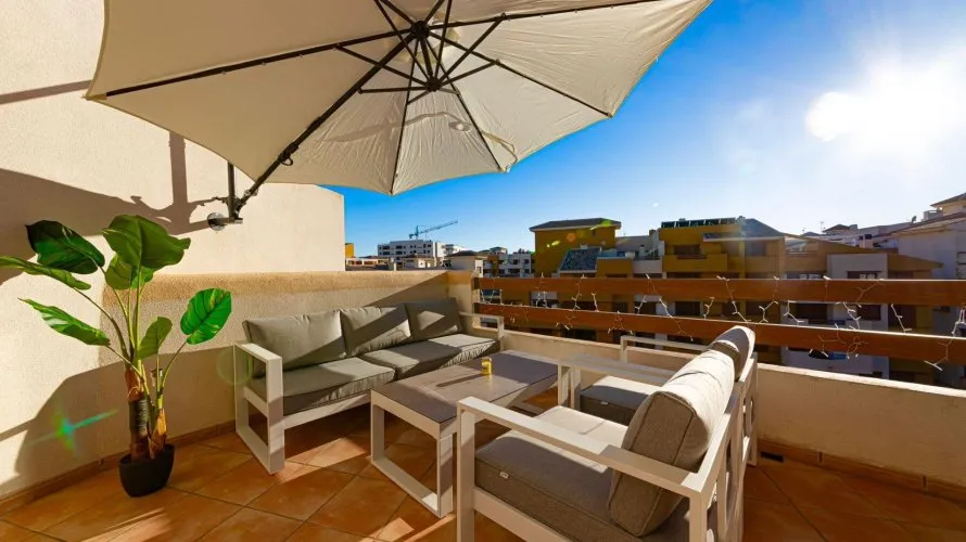 Apartment de 2 chambres à Torrevieja, Espagne No. 1315 № 8
