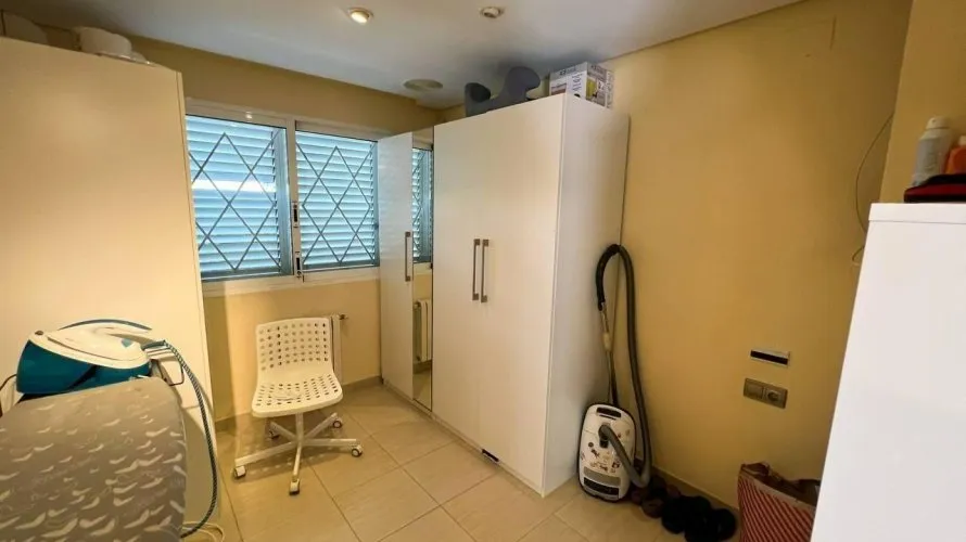 Apartment de 4 chambres à Manises, Espagne No. 1789 № 15