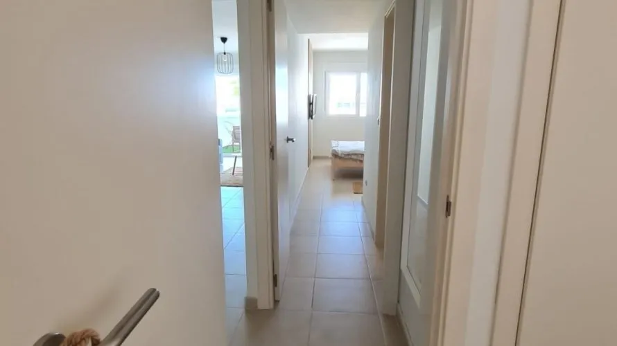 Apartment de 2 chambres à Alicante, Espagne No. 1833 № 17