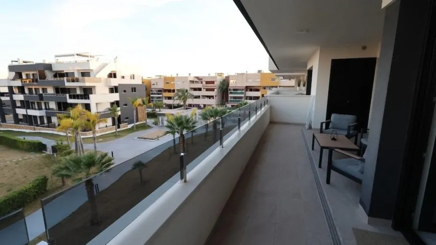 Apartment de 2 chambres à Torrevieja, Espagne No. 1868 № 7