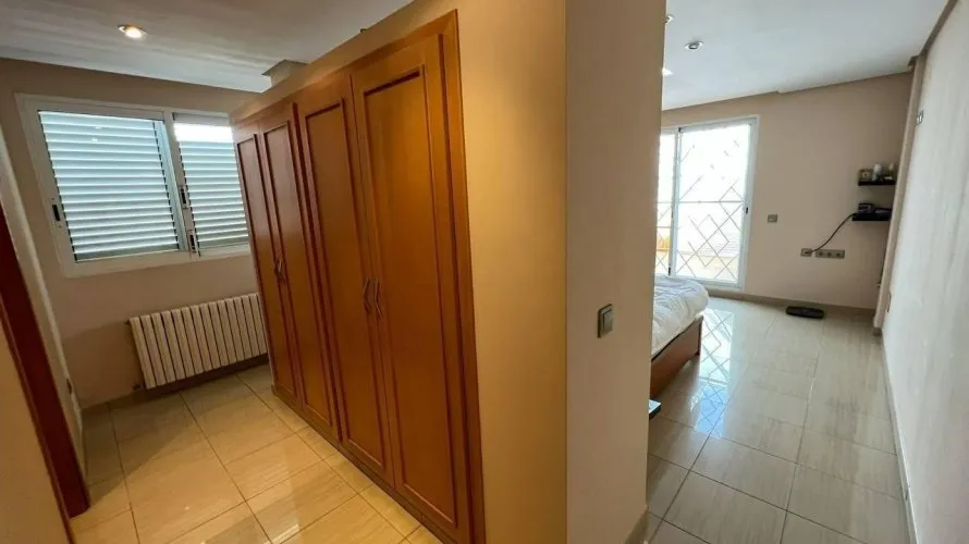 Apartment de 4 chambres à Manises, Espagne No. 1789 № 13