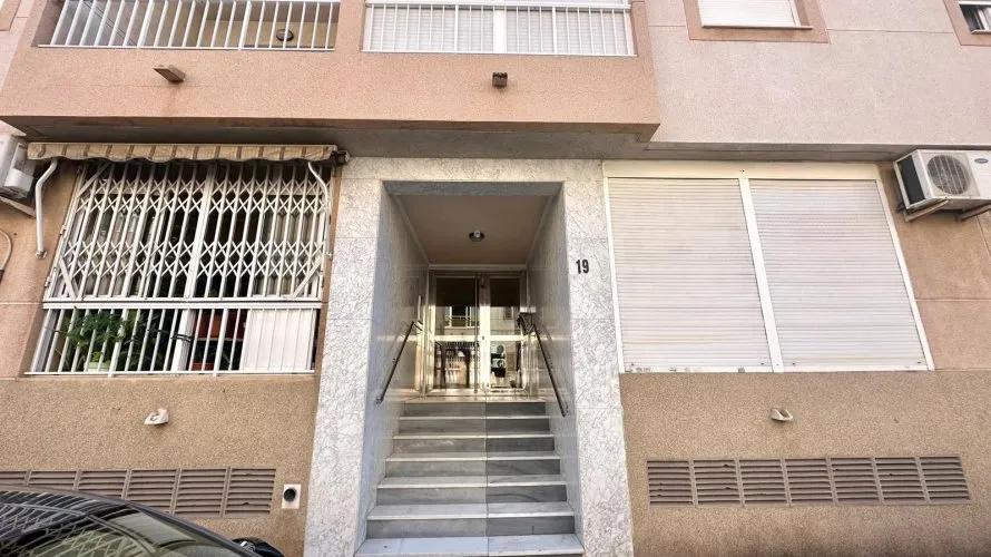 Penthouse de 2 chambres à Torrevieja, Espagne No. 2307 № 28