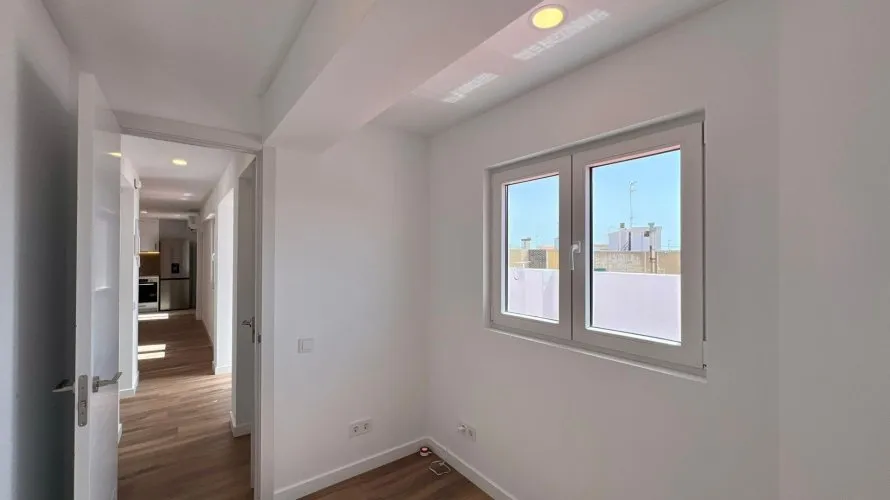 Penthouse de 1 chambre à Manises, Espagne No. 2062 № 2