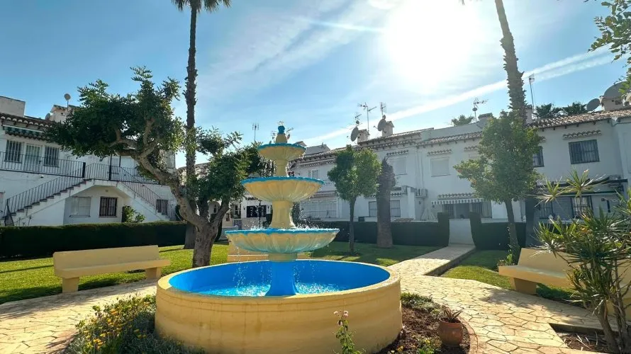 Apartment de 1 chambre à Torrevieja, Espagne No. 2372 № 3