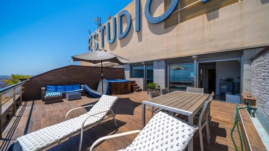 Penthouse de 2 chambres à Alicante, Espagne No. 2079 № 28