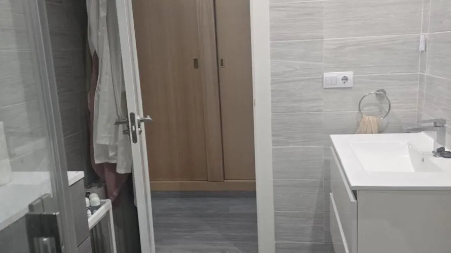 Apartment de 4 chambres à Paterna, Espagne No. 2087 № 1