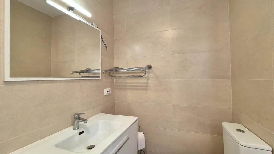 Apartment de 1 chambre à Alicante, Espagne No. 2360 № 2