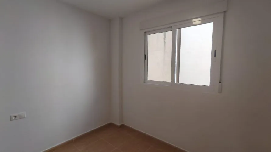 Apartment de 2 chambres à Alicante, Espagne No. 2082 № 4