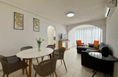 Apartment de 2 chambres à Torrevieja, Espagne No. 2219