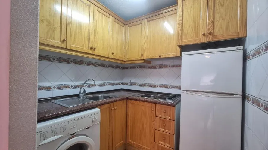 Apartment de 2 chambres à Torrevieja, Espagne No. 2192 № 4