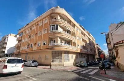 Apartment de 2 chambres à Torrevieja, Espagne No. 2225